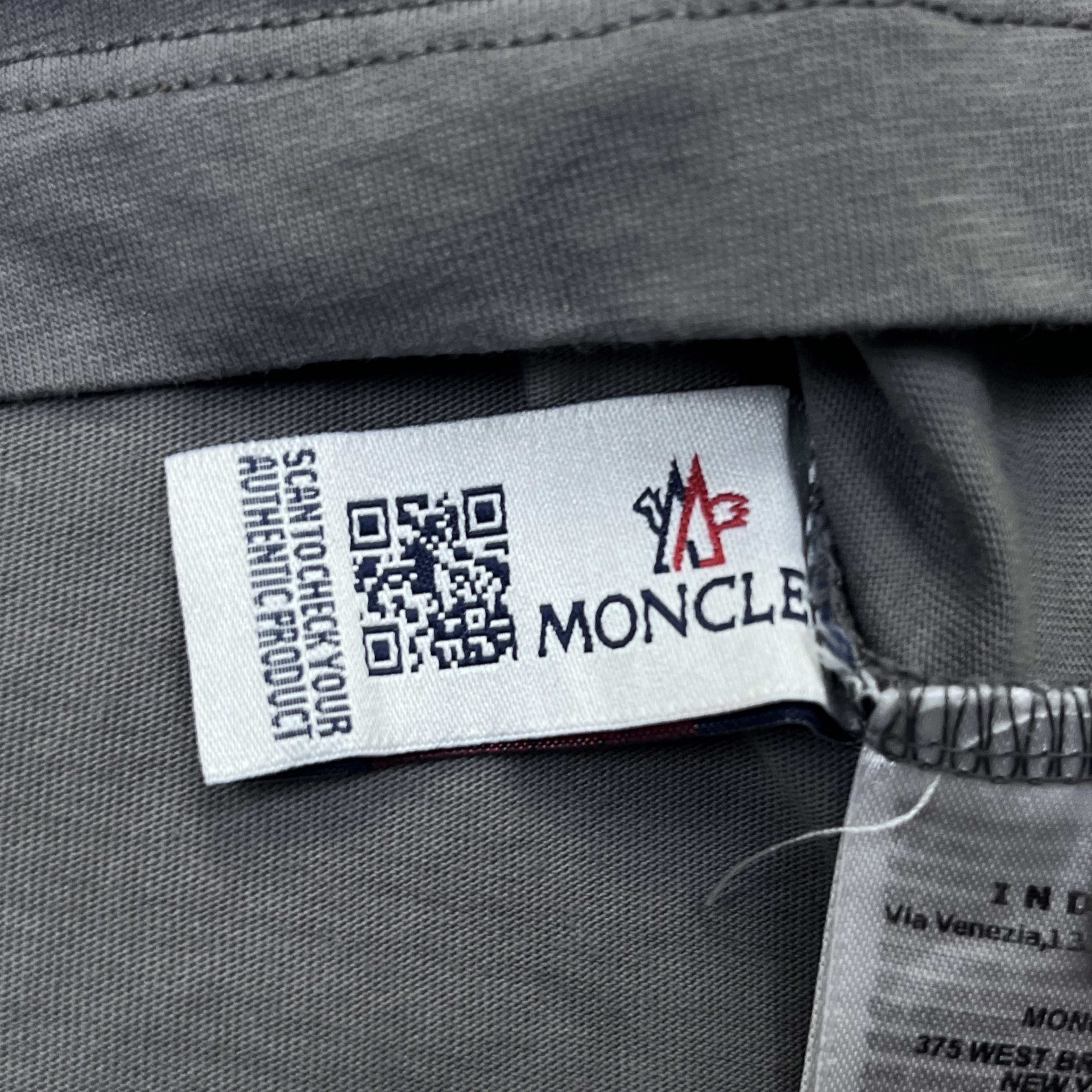 Moncler Slim Fit T-shirt – Grey