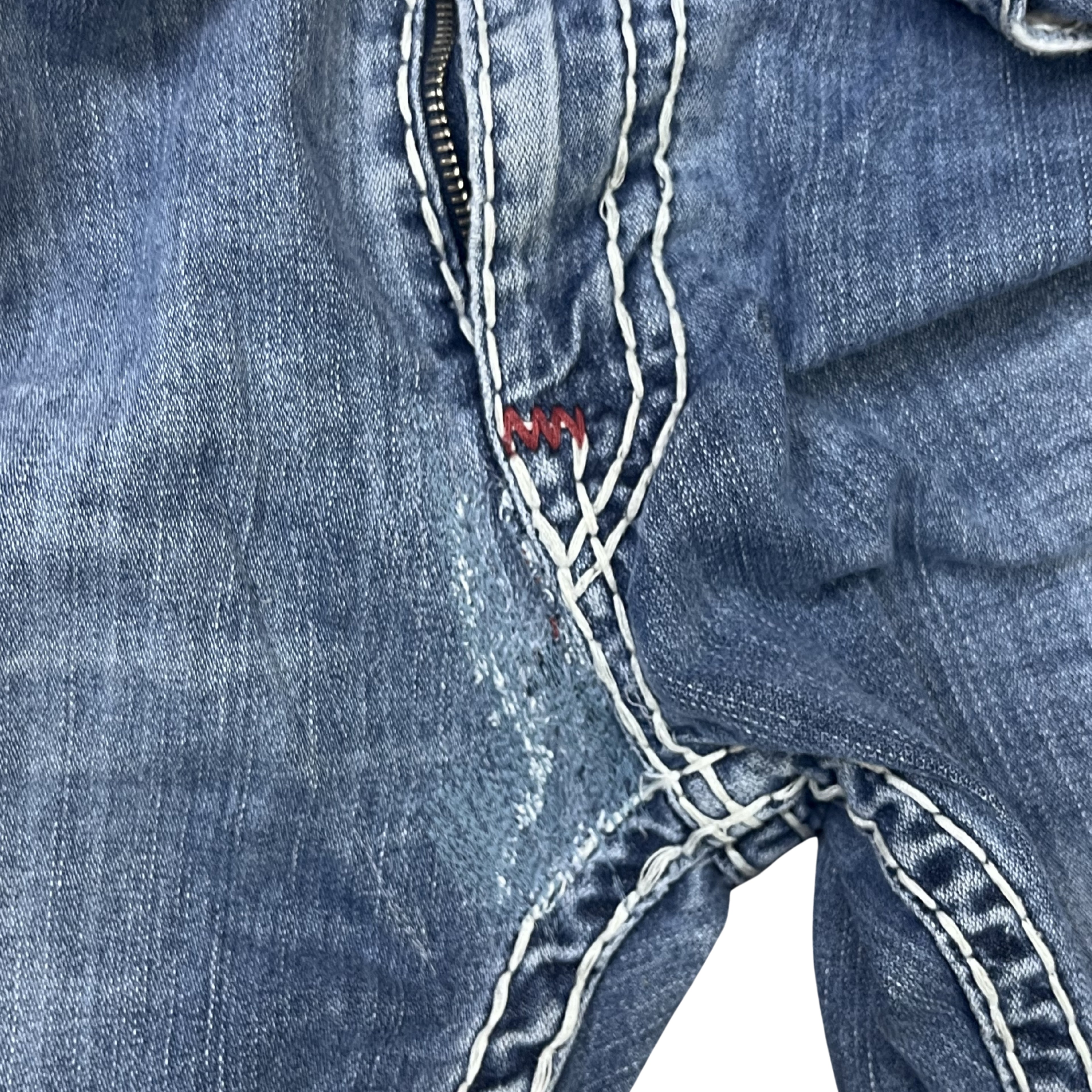 TRUE RELIGION BOOTCUT – LIGHT WASH RED STITCH