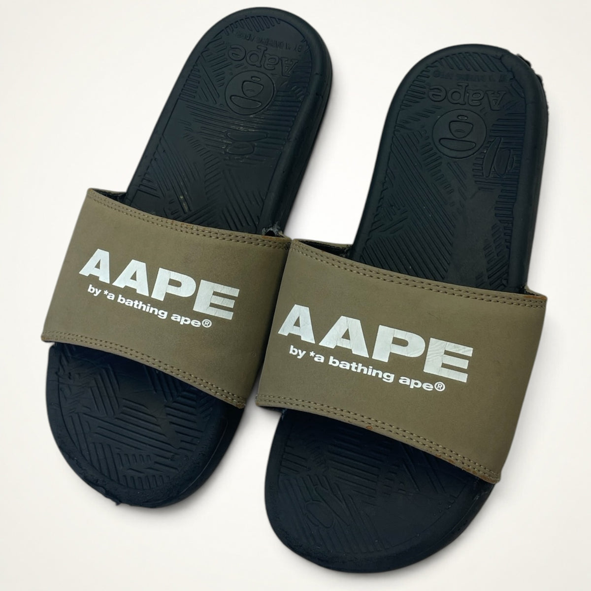 AAPE by A Bathing Ape Logo Slides (Olive/Black)