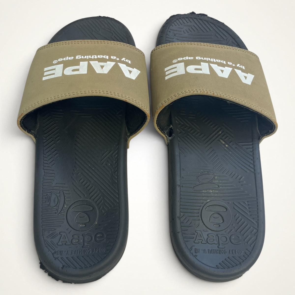 AAPE by A Bathing Ape Logo Slides (Olive/Black)