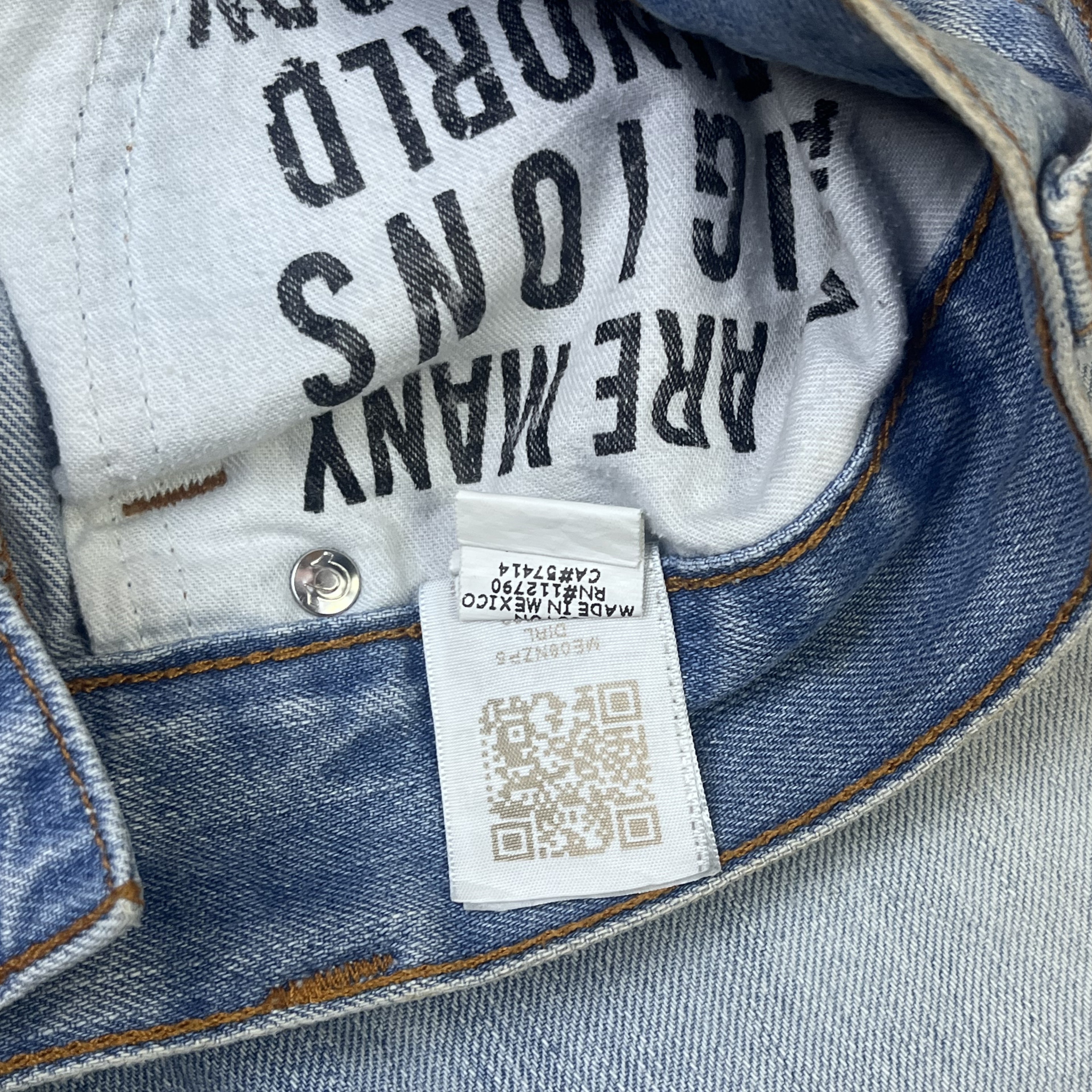 TRUE RELIGION STRAIGHT – LIGHT CLEAN