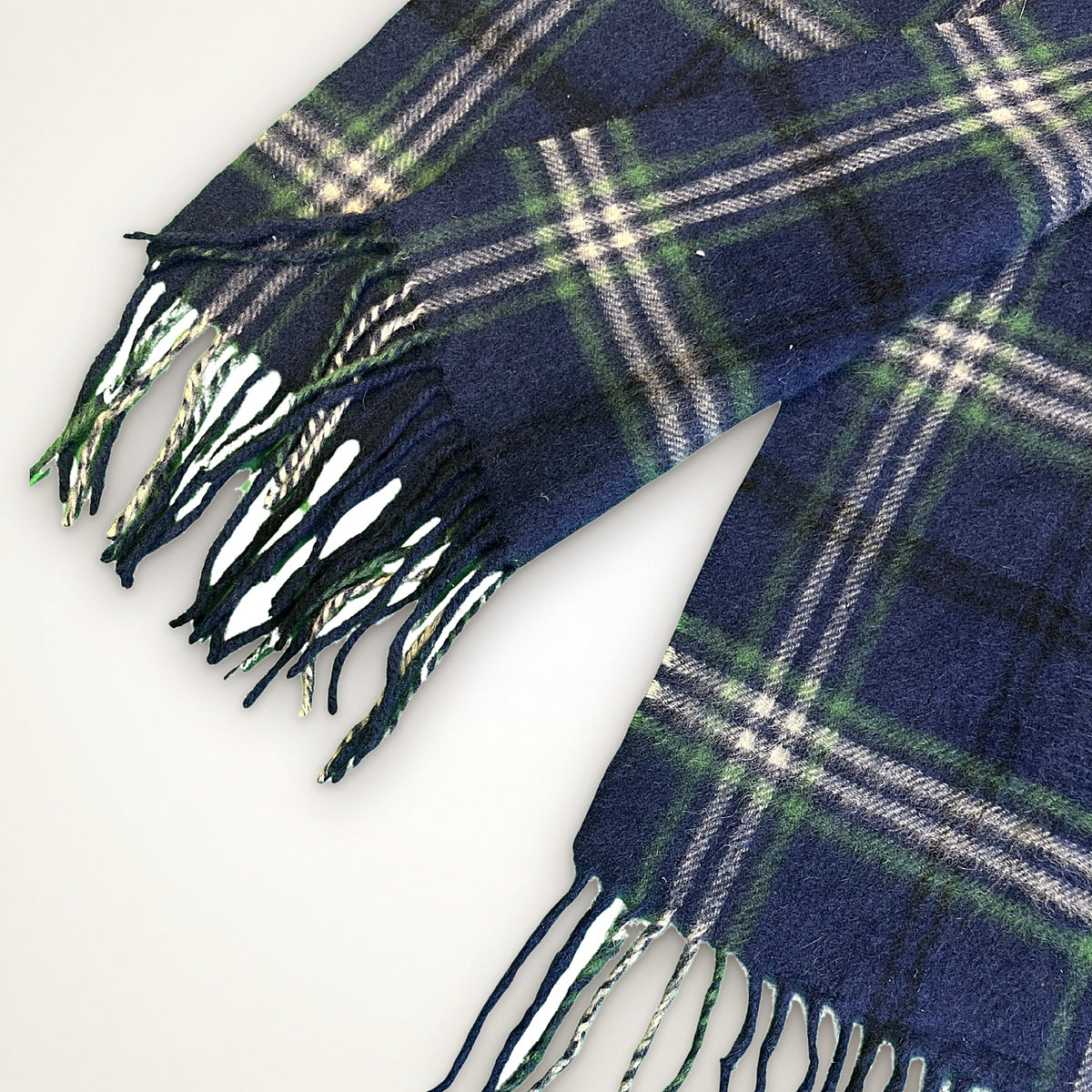 Burberry tmavě modrá kostkovaná šála