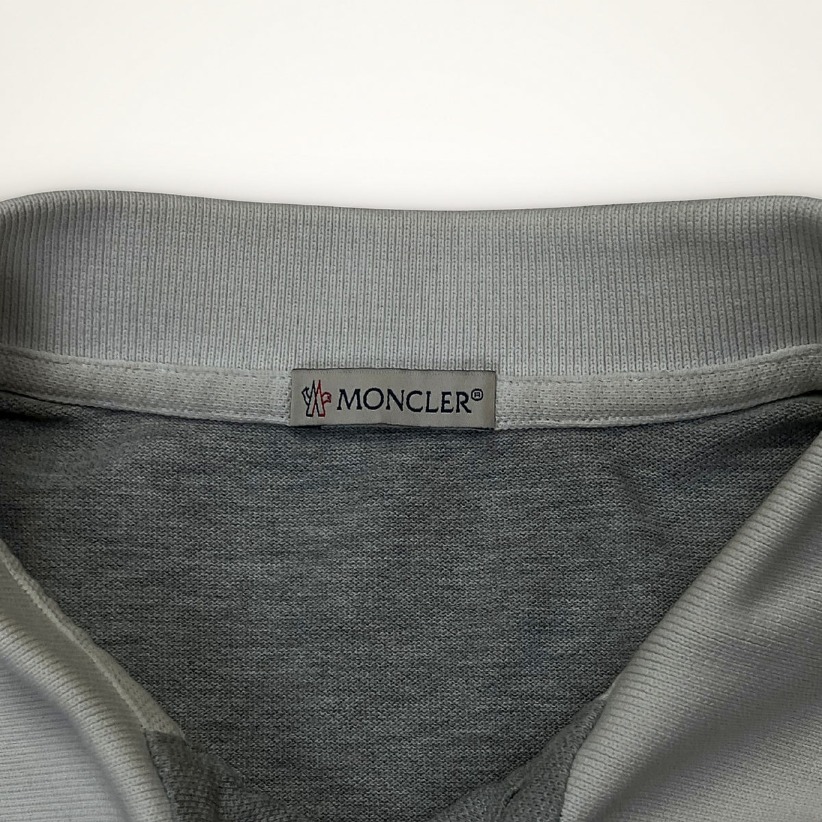 Moncler Contrast Collar Polo – Heather Grey