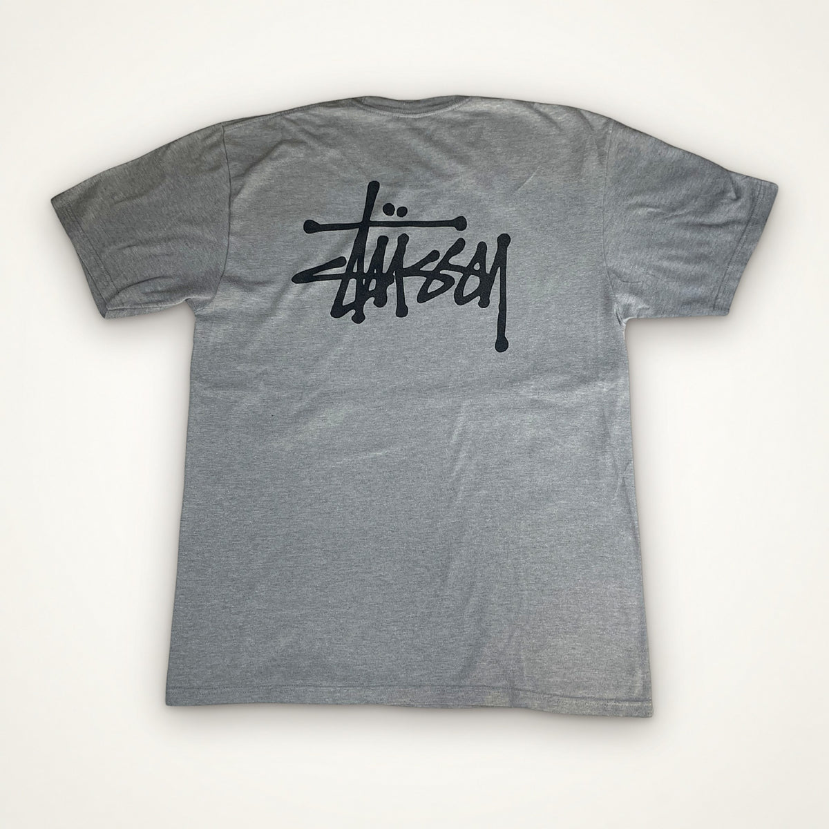 Stüssy "Stock Logo" Basic Tee – Grey Heather / L