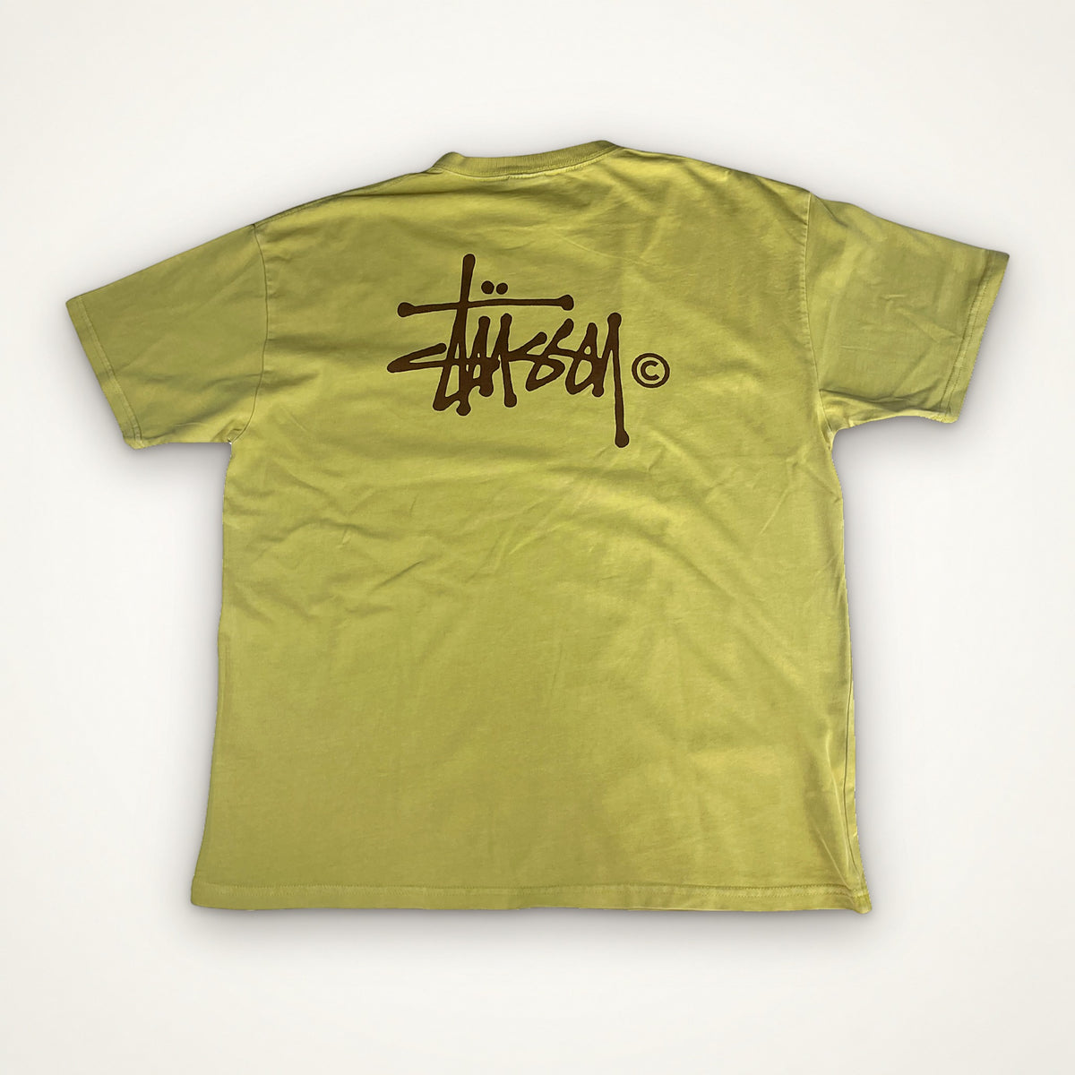 Stussy Vintage T-Shirt – Custom Obarvené na Světle Žlutou