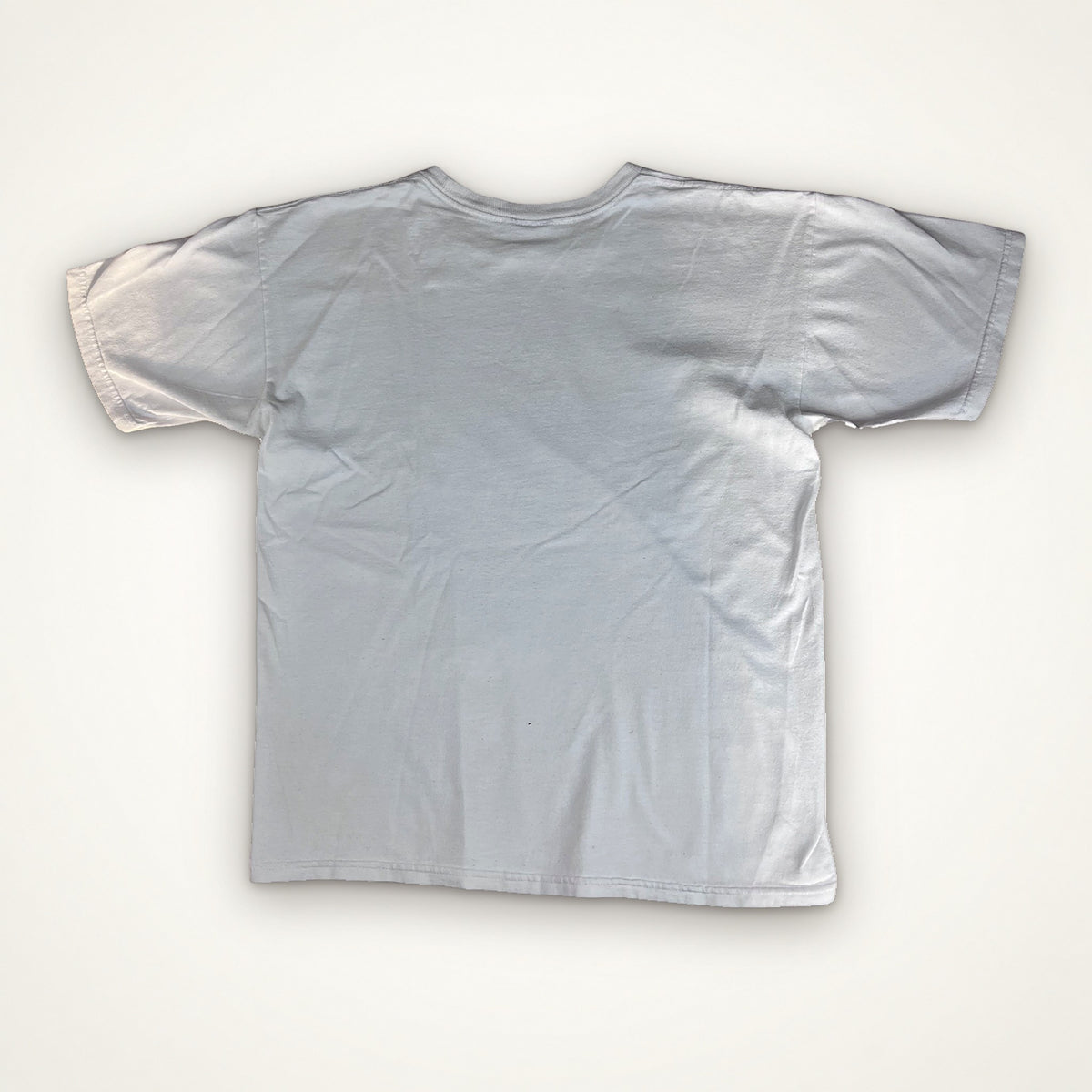 Stüssy "World Tour" Gold Frame Tee – White / M