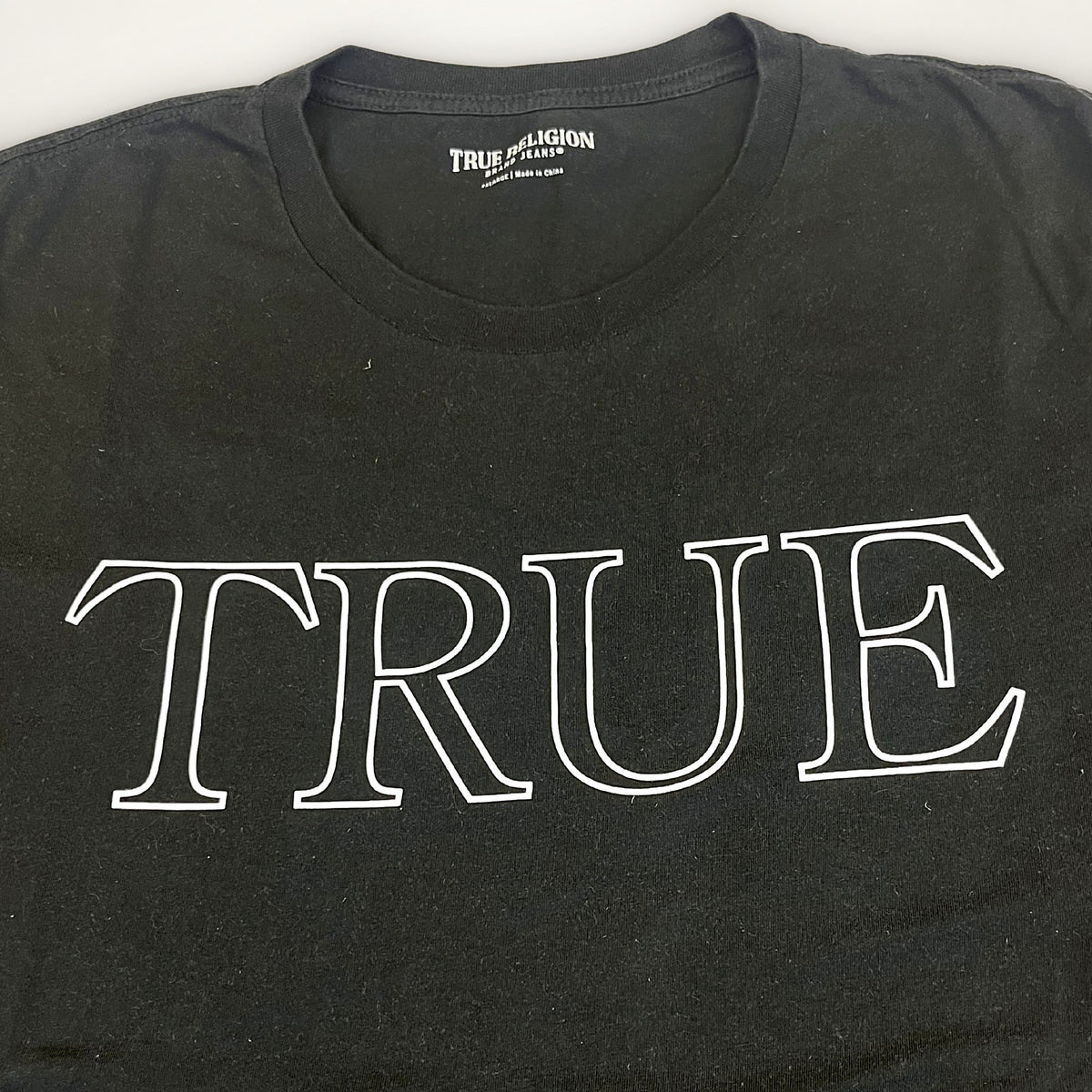 True Religion “TRUE / RLGN” tričko (black)