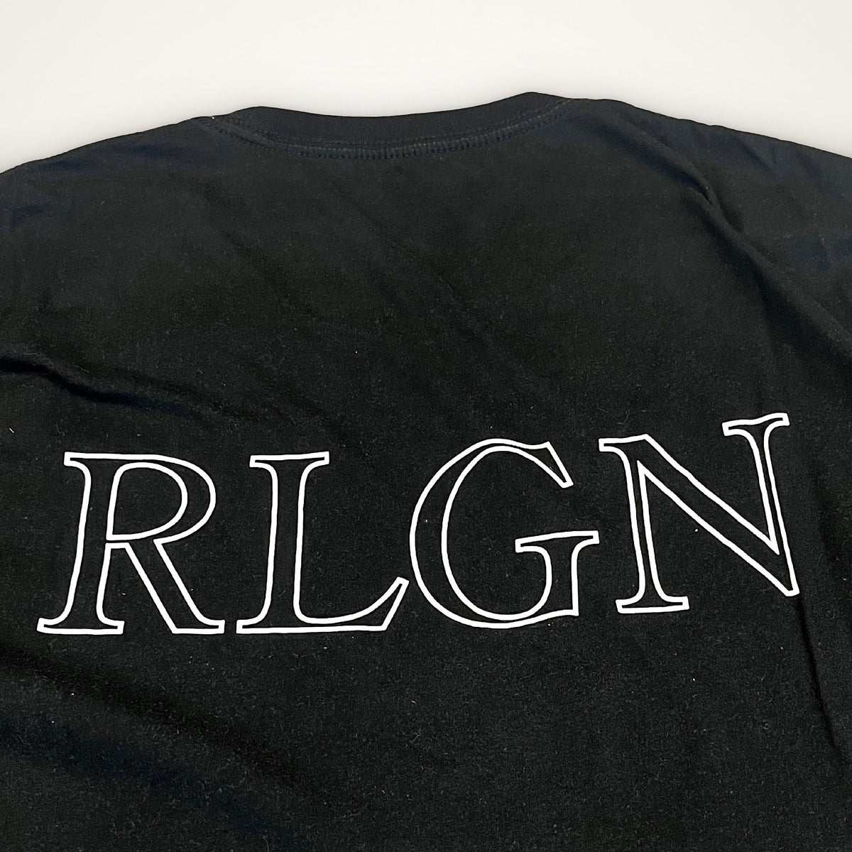 True Religion “TRUE / RLGN” tričko (black)