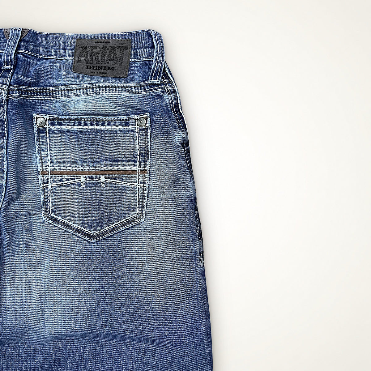Y2K jeans- Washed straight fit